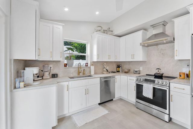 14529 Sunset Pine Drive, Delray Beach, FL 33445