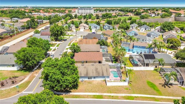 7949 GOLDEN POND CIR, Kissimmee, FL 34747