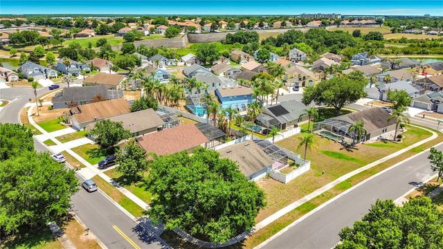 7949 GOLDEN POND CIR, Kissimmee, FL 34747