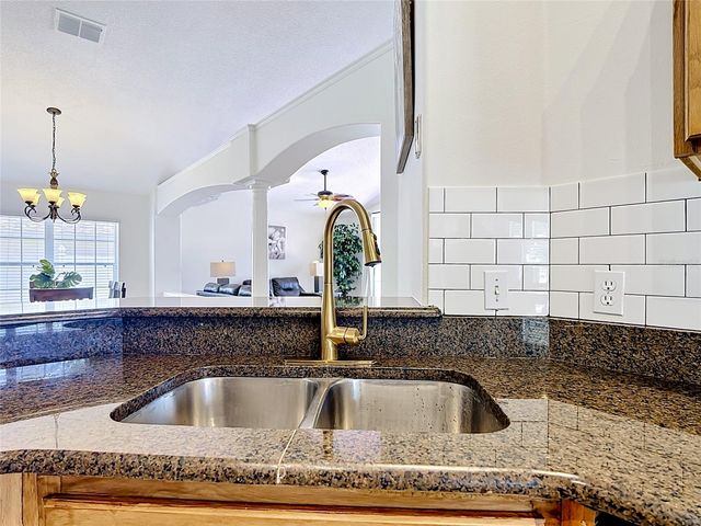 7949 GOLDEN POND CIR, Kissimmee, FL 34747