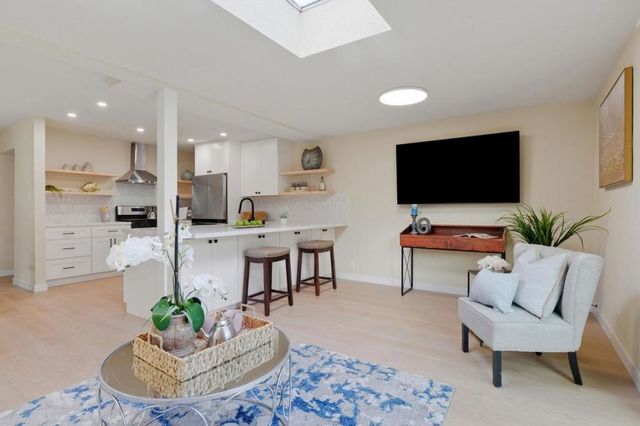 1540 Newbridge Avenue, San Mateo, CA 94401