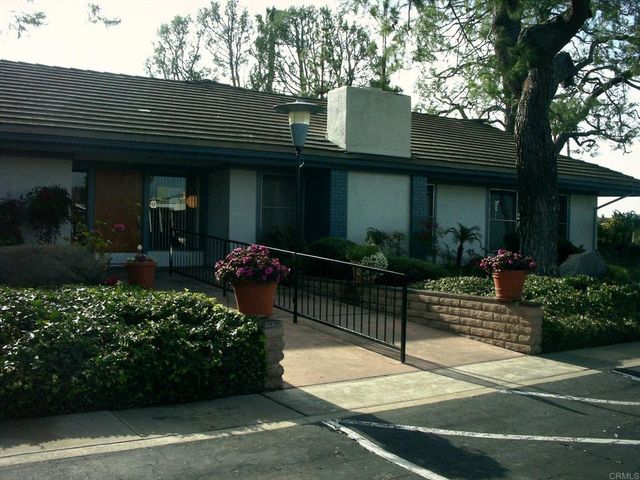 2300 E Valley Parkway 7, Escondido, CA 92027