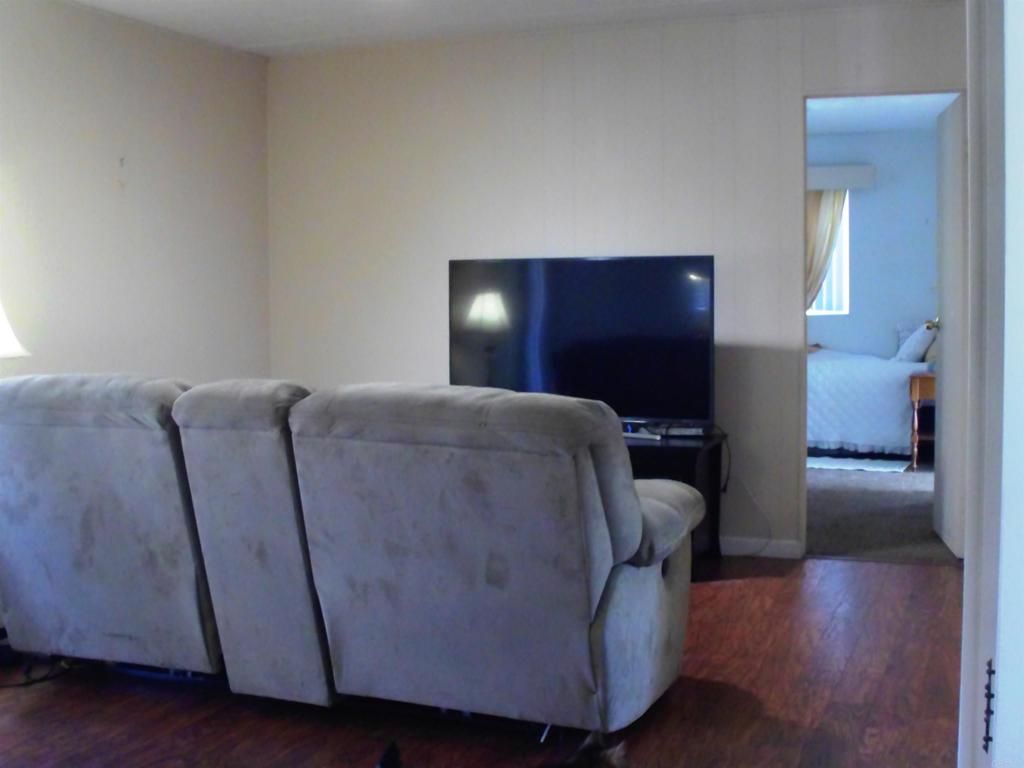 Image 10 of property listing at 2300 E Valley Parkway 7, Escondido, CA 92027