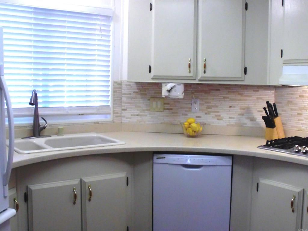 Image 8 of property listing at 2300 E Valley Parkway 7, Escondido, CA 92027