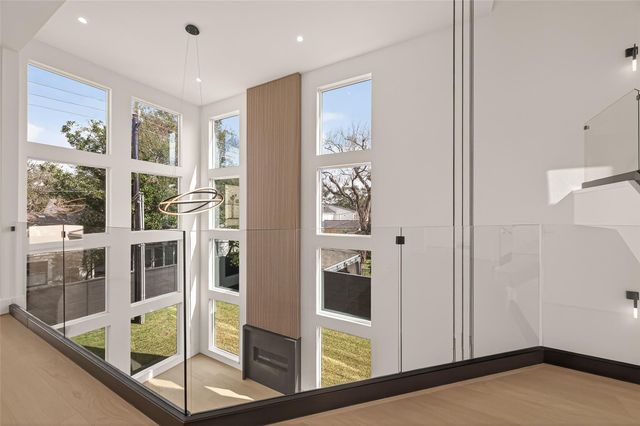 2232 Swift Boulevard, Houston, TX 77030