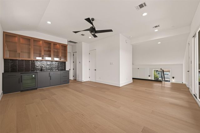 2232 Swift Boulevard, Houston, TX 77030