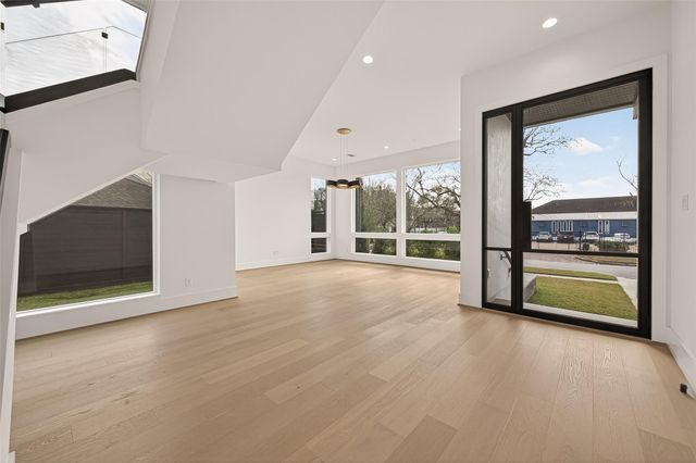 2232 Swift Boulevard, Houston, TX 77030