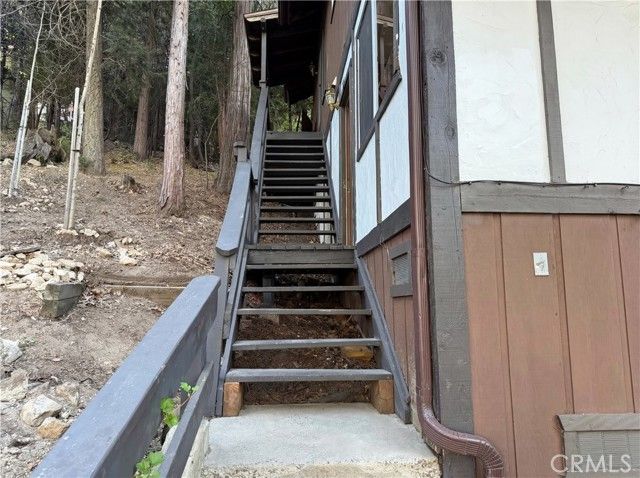 24035 Alpine Drive, Crestline, CA 92325