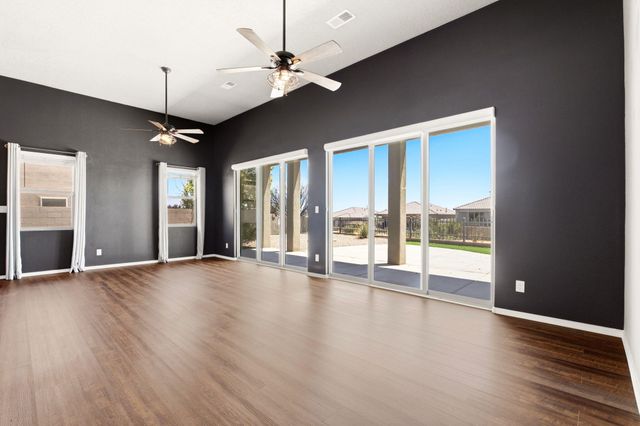 2925 Redondo Santa Fe NE, Rio Rancho, NM 87144
