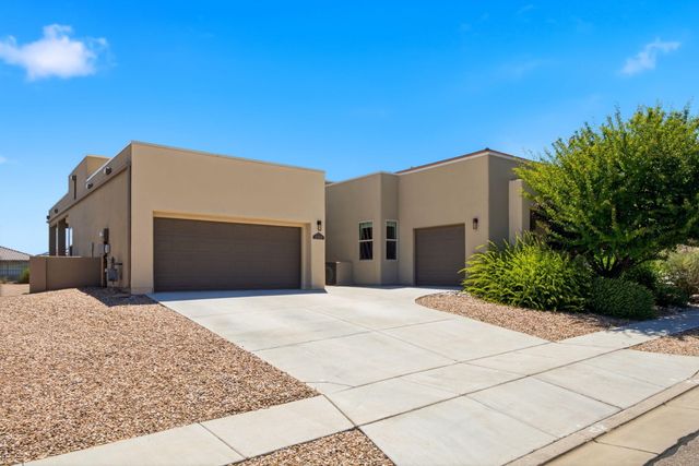2925 Redondo Santa Fe NE, Rio Rancho, NM 87144