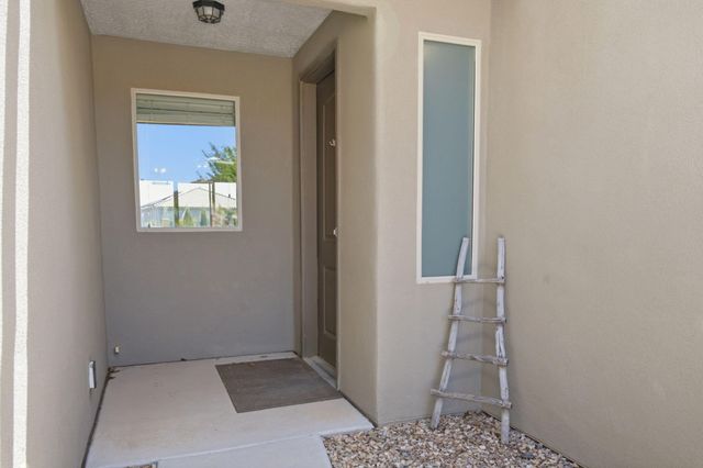 2925 Redondo Santa Fe NE, Rio Rancho, NM 87144