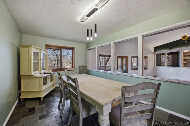 2108 Skyline Place, Bartlesville, OK 74006