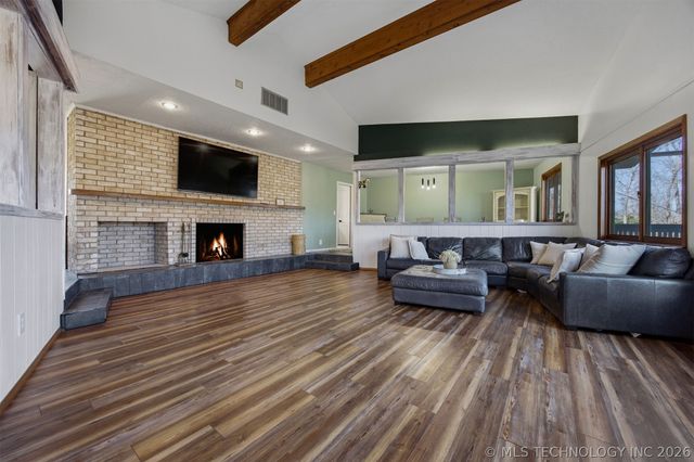 2108 Skyline Place, Bartlesville, OK 74006