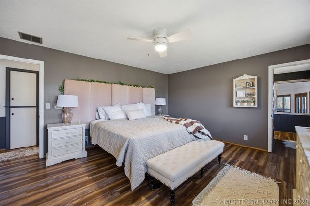 2108 Skyline Place, Bartlesville, OK 74006