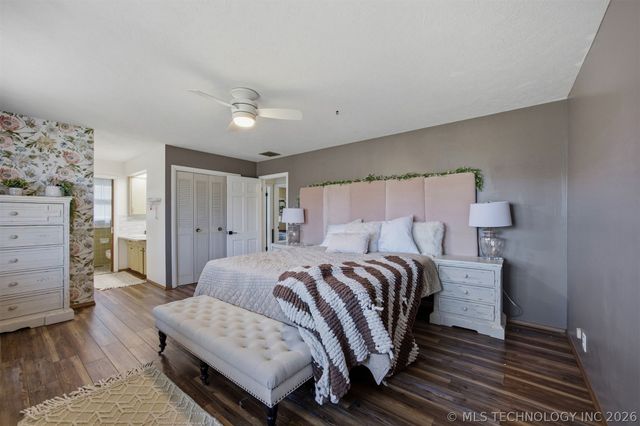 2108 Skyline Place, Bartlesville, OK 74006