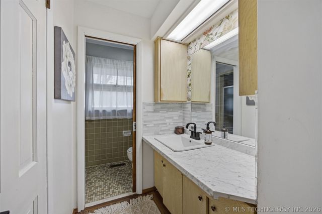 2108 Skyline Place, Bartlesville, OK 74006