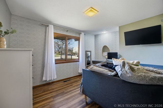 2108 Skyline Place, Bartlesville, OK 74006