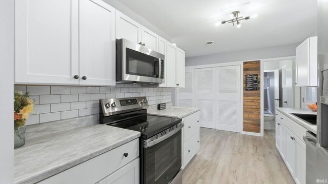 601 W Pettit Avenue, Fort Wayne, IN 46807