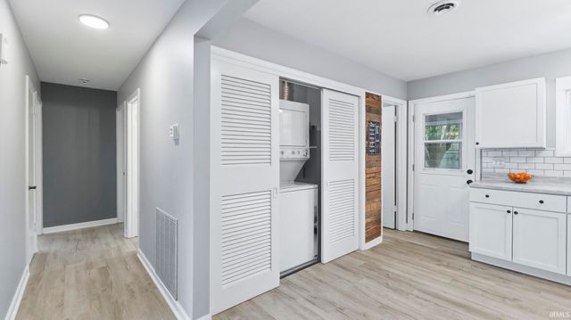 601 W Pettit Avenue, Fort Wayne, IN 46807