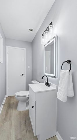 601 W Pettit Avenue, Fort Wayne, IN 46807