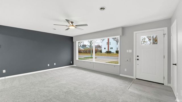 601 W Pettit Avenue, Fort Wayne, IN 46807