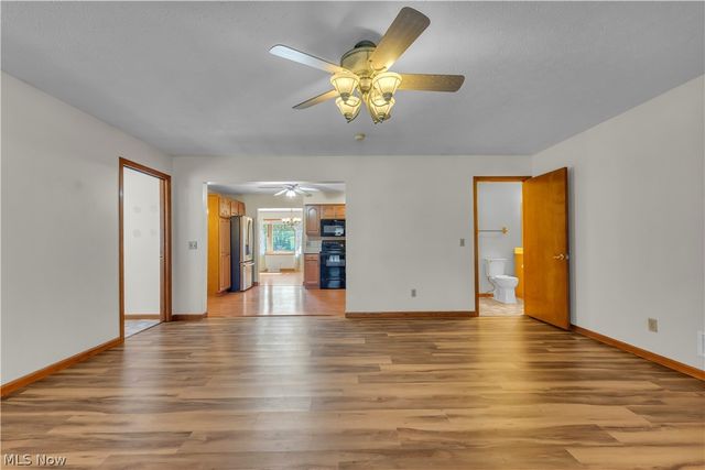 811 Tarry Lane, Amherst, OH 44001