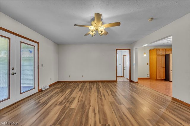 811 Tarry Lane, Amherst, OH 44001