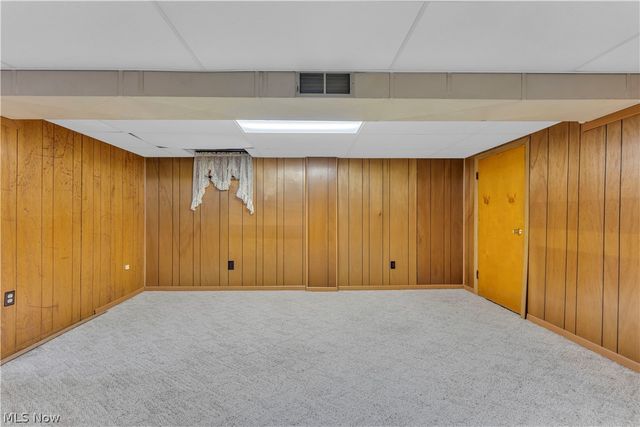 811 Tarry Lane, Amherst, OH 44001