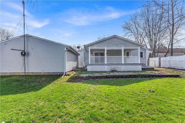 811 Tarry Lane, Amherst, OH 44001