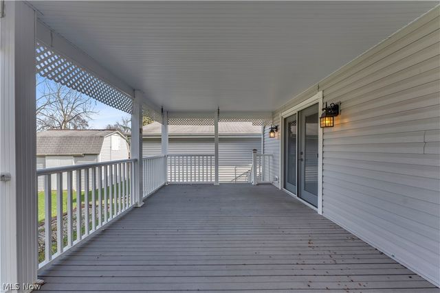 811 Tarry Lane, Amherst, OH 44001