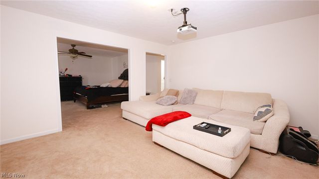 6572 Birchbark Avenue NE, Canton, OH 44721