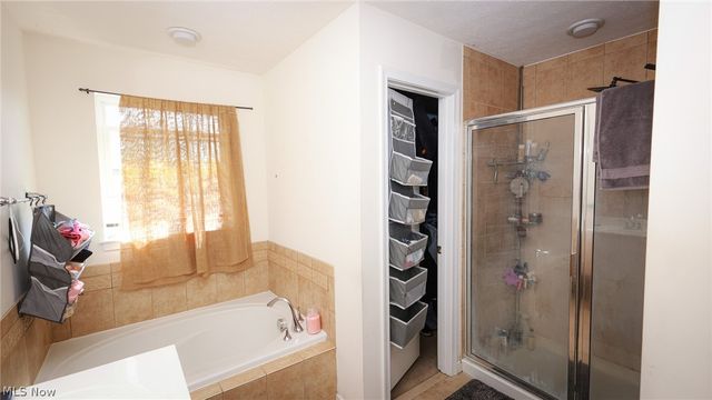 6572 Birchbark Avenue NE, Canton, OH 44721