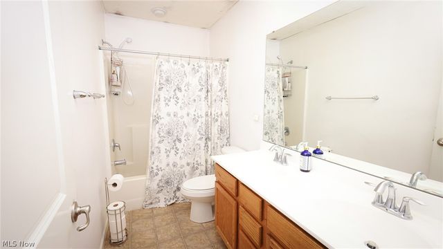 6572 Birchbark Avenue NE, Canton, OH 44721