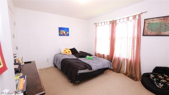 6572 Birchbark Avenue NE, Canton, OH 44721