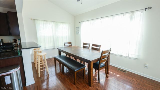 6572 Birchbark Avenue NE, Canton, OH 44721