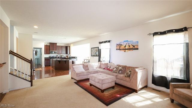 6572 Birchbark Avenue NE, Canton, OH 44721