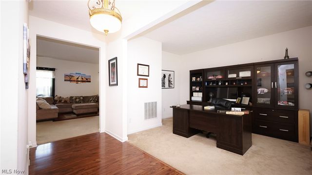 6572 Birchbark Avenue NE, Canton, OH 44721