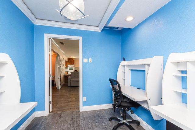 6851 Aleta Way, Sacramento, CA 95842