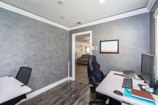 6851 Aleta Way, Sacramento, CA 95842