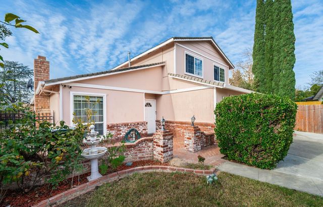 6851 Aleta Way, Sacramento, CA 95842