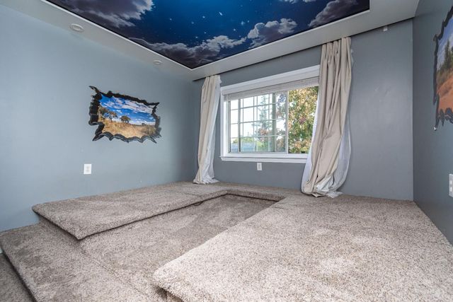 6851 Aleta Way, Sacramento, CA 95842