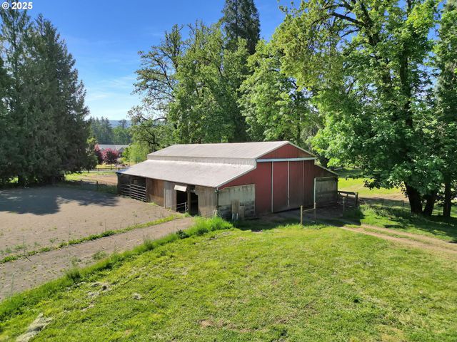 38383 KICKBUSCH Ln, Springfield, OR 97478