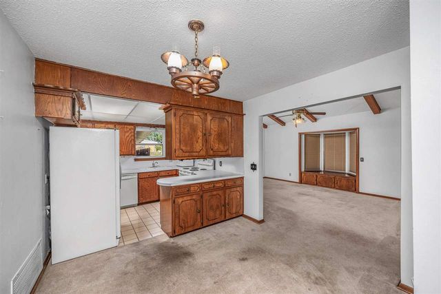 4808 NW Cheyenne Ave, Lawton, OK 73505