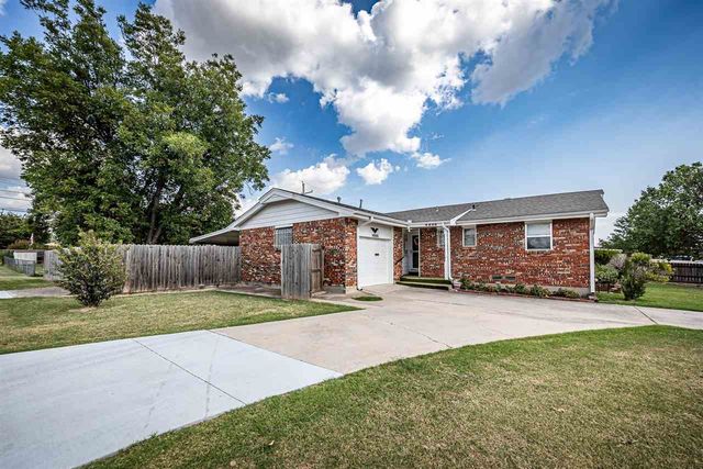 4808 NW Cheyenne Ave, Lawton, OK 73505