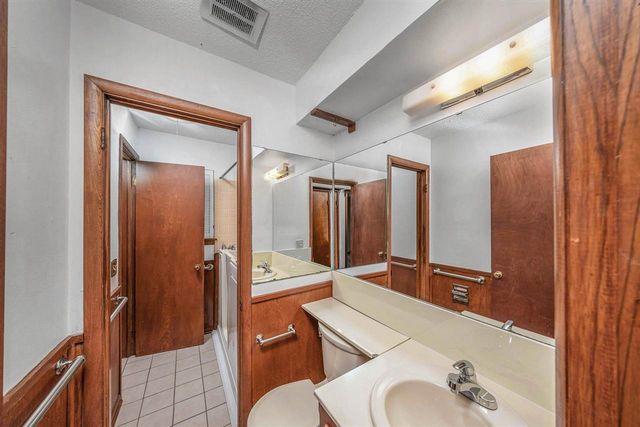 4808 NW Cheyenne Ave, Lawton, OK 73505