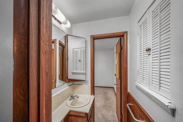 4808 NW Cheyenne Ave, Lawton, OK 73505