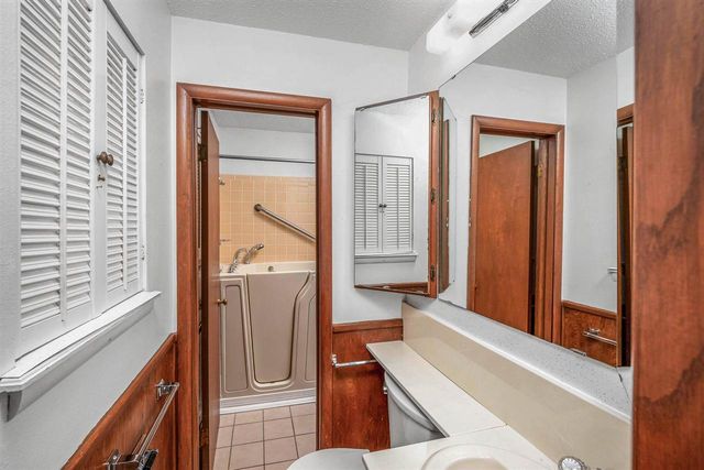 4808 NW Cheyenne Ave, Lawton, OK 73505