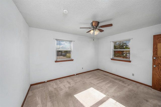 4808 NW Cheyenne Ave, Lawton, OK 73505