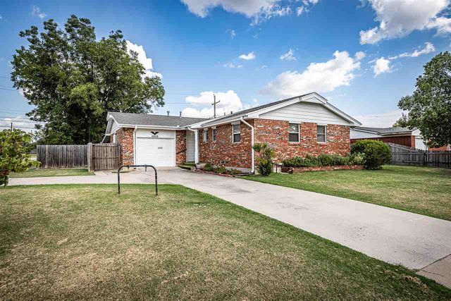 4808 NW Cheyenne Ave, Lawton, OK 73505