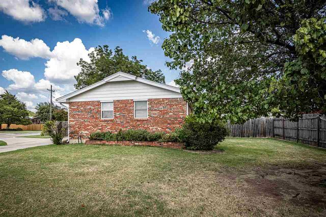 4808 NW Cheyenne Ave, Lawton, OK 73505